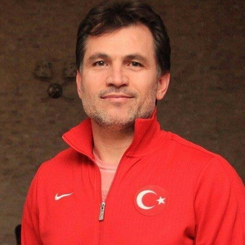 LEVENT AYDEMİR: “ŞAMPİYONLUĞUMUZU EBEDİYETE İNTİKAL EDEN BAŞKANIMIZ ESAT DELİHASAN’A ARMAĞAN EDİYORUZ”