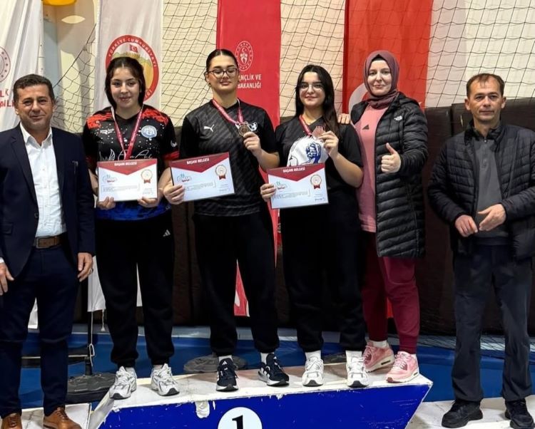 ELAZIĞLI SPORCULARDAN TÜRKİYE ŞAMPİYONASI’NDA BÜYÜK BAŞARI