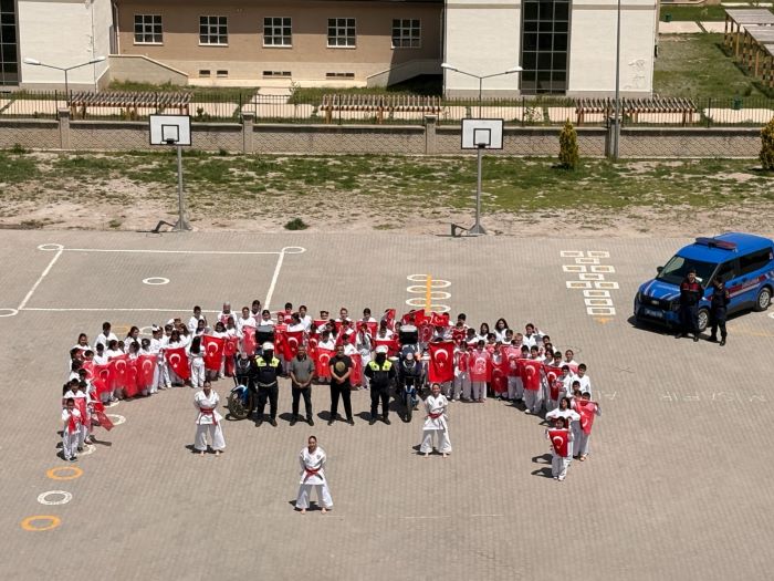 GENÇLİK SPORLA ŞAHLANIYOR!